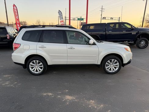 Used 2012 Subaru Forester 2.5X Limited image 6
