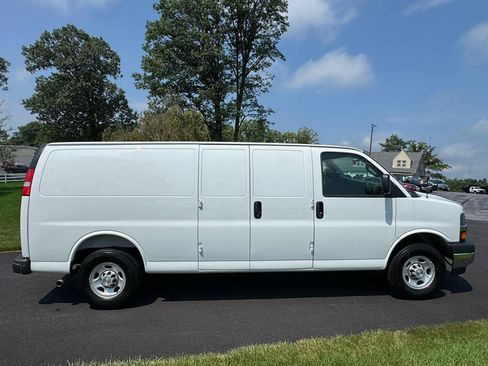 Used 2025 Chevrolet Express 2500 Extended w/ Driver Convenience Package RWD image 6