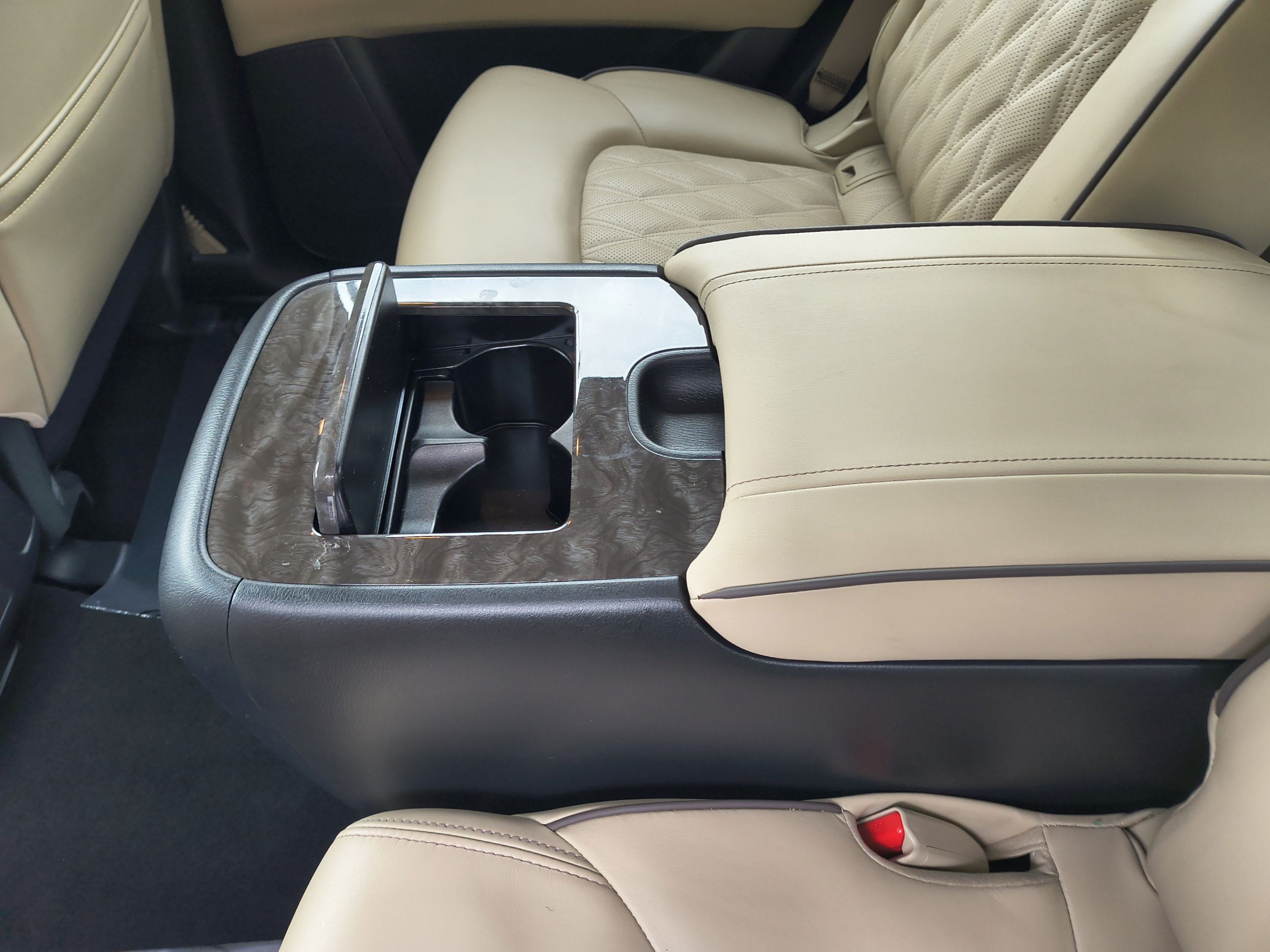 Used 2023 Nissan Armada Platinum w/ Captain's Chairs Package RWD image 19