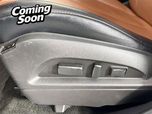 Used 2017 Chevrolet Equinox Premier w/ Enhanced Convenience Package image 31