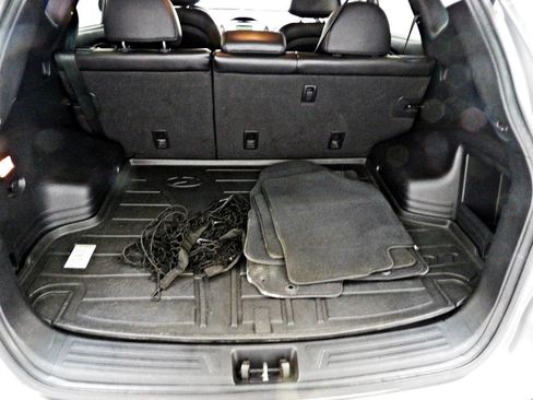 Used 2012 Hyundai Tucson GLS image 13