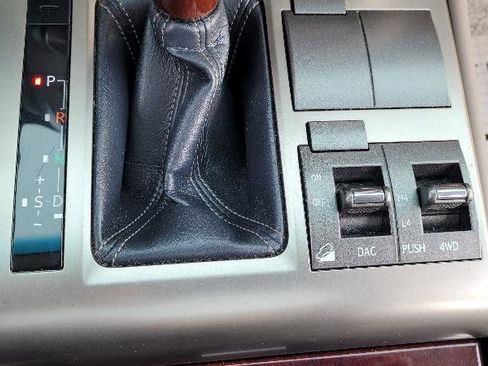 Used 2016 Lexus GX 460 w/ Premium Package image 18