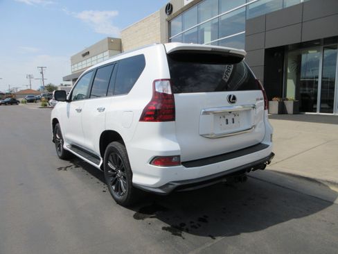 Used 2021 Lexus GX 460 Premium w/ Accessory Package AWD/4WD image 5