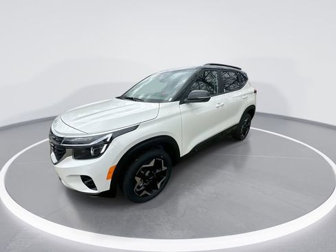 New 2026 Kia Seltos S image 4