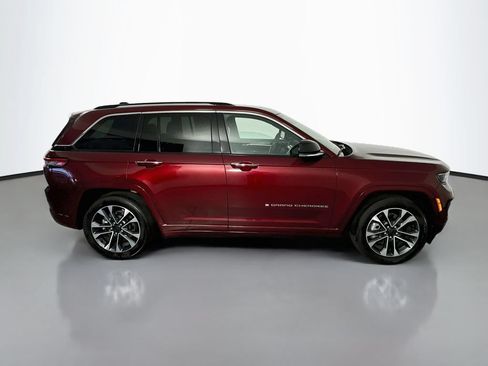 Used 2022 Jeep Grand Cherokee Overland AWD/4WD image 8