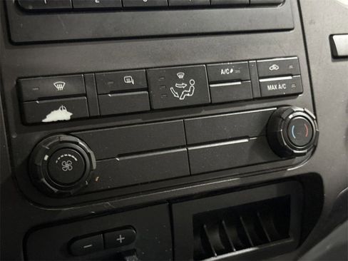 Used 2016 Ford F250 XL w/ Power Equipment Group image 15