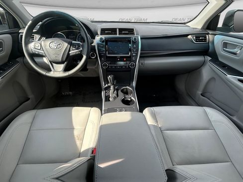 Used 2017 Toyota Camry XLE FWD image 32
