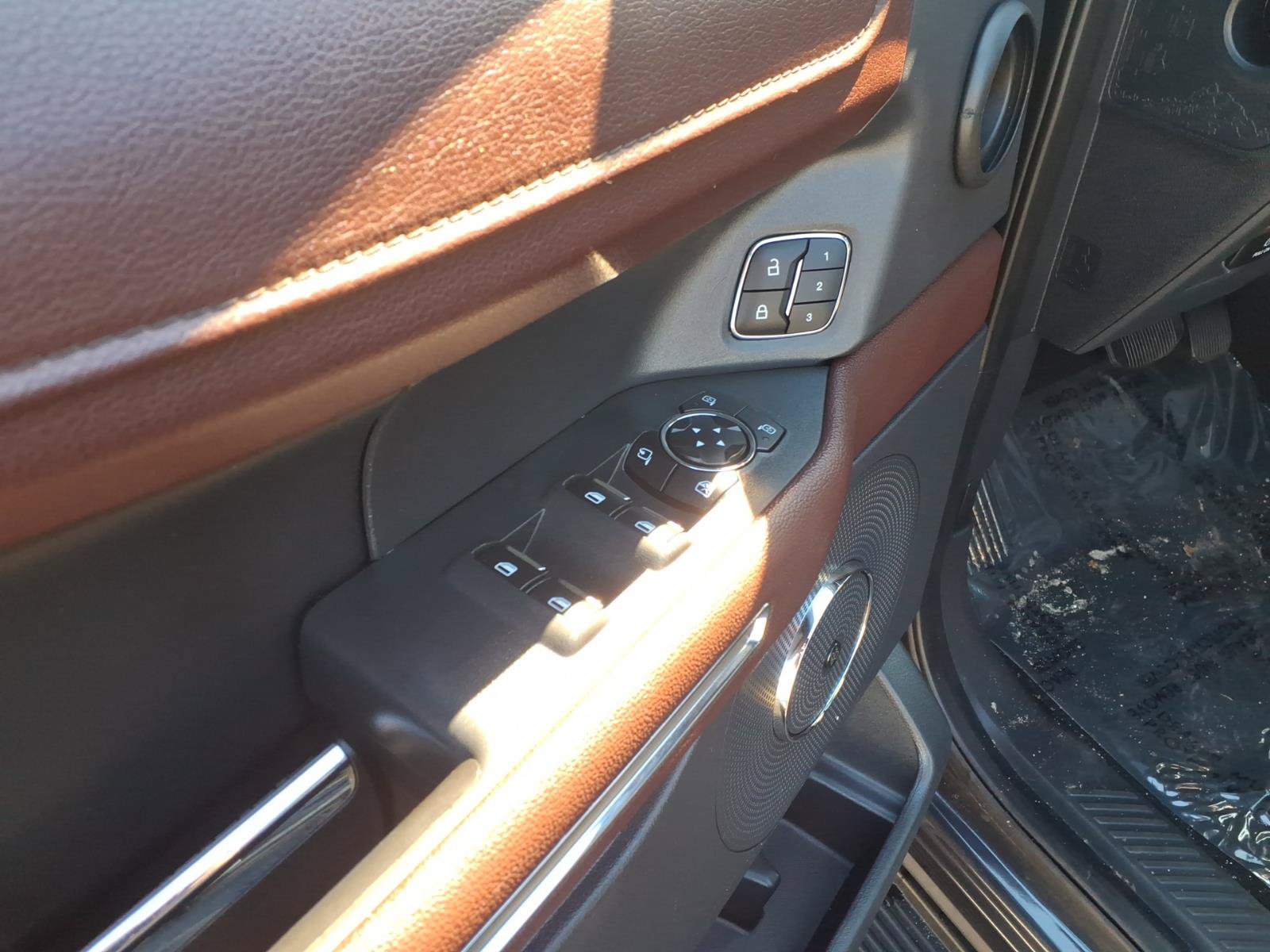 Certified 2024 Ford Expedition Limited AWD/4WD image 27