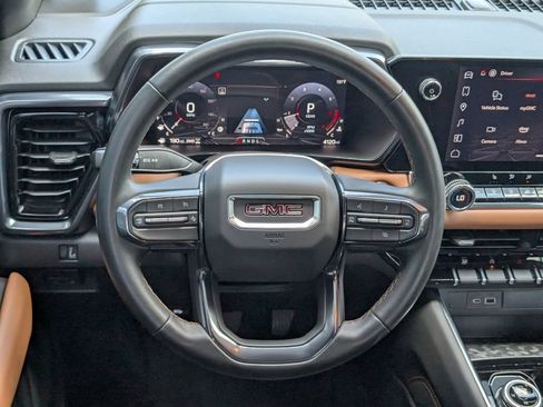 Used 2025 GMC Canyon AT4 AWD/4WD image 23