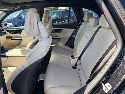 Used 2026 Mercedes-Benz GLC 300 4MATIC image 17