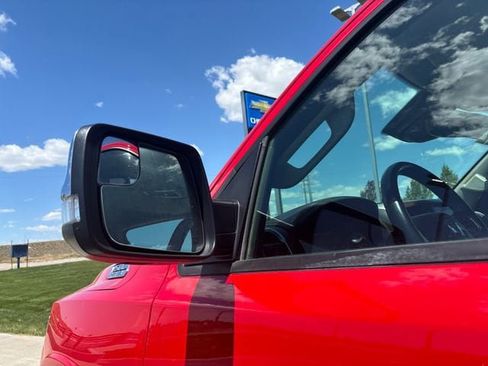 Used 2022 RAM 1500 Laramie AWD/4WD image 28