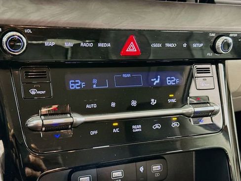 Used 2023 Kia Carnival SX FWD image 16