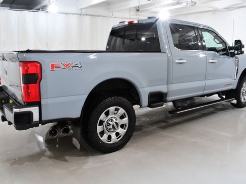 Used 2024 Ford F350 Lariat w/ Lariat Ultimate Package image 11