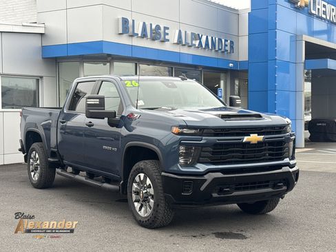 Used 2026 Chevrolet Silverado 2500 Custom w/ Custom Value Package image 1