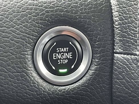 Used 2021 GMC Yukon Denali AWD/4WD image 26
