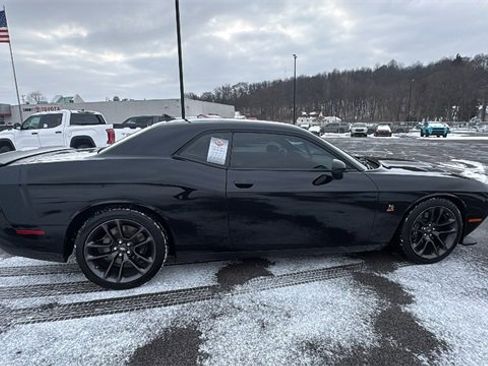 Used 2021 Dodge Challenger R/T Scat Pack w/ Scat Pack Stripe image 6
