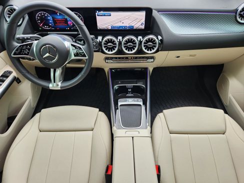 Used 2025 Mercedes-Benz GLA 250 image 18