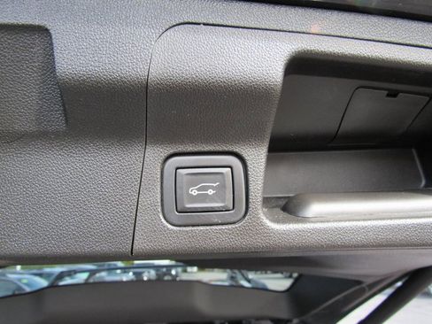 Used 2021 GMC Acadia Denali w/ Denali Technology Package image 34