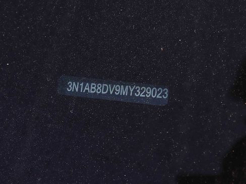 Used 2021 Nissan Sentra SR w/ SR Premium Package image 9