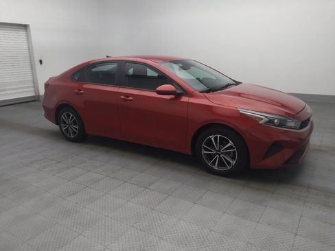 Used 2022 Kia Forte LXS FWD image 11