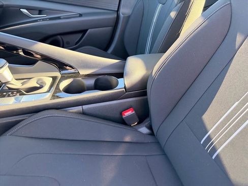 New 2026 Hyundai Elantra Blue image 12