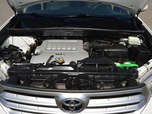 Used 2013 Toyota Highlander Limited image 37
