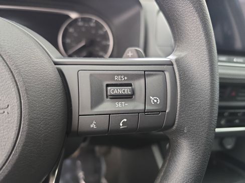 Certified 2023 Nissan Rogue S image 17