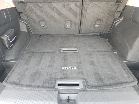 Used 2024 Nissan Rogue SL w/ SL Premium Package FWD image 26