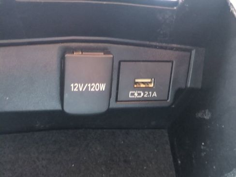 Used 2021 Toyota Corolla LE image 24