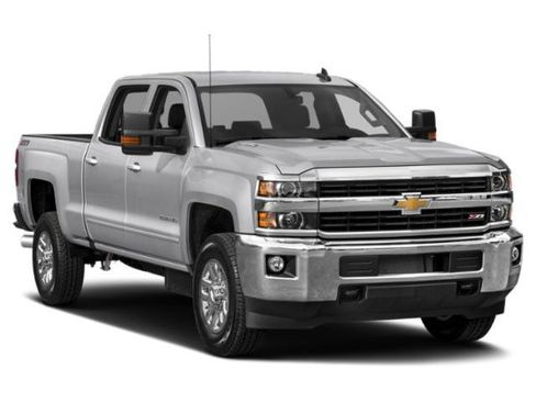 Used 2015 Chevrolet Silverado 2500 LT w/ LT Convenience Package AWD/4WD image 9