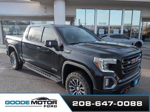 Used 2022 GMC Sierra 1500 AT4 w/ AT4 Preferred Package image 1