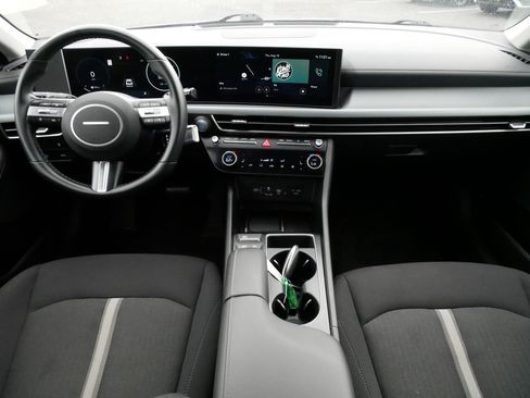 Used 2024 Hyundai Sonata SEL w/ Convenience Package FWD image 10