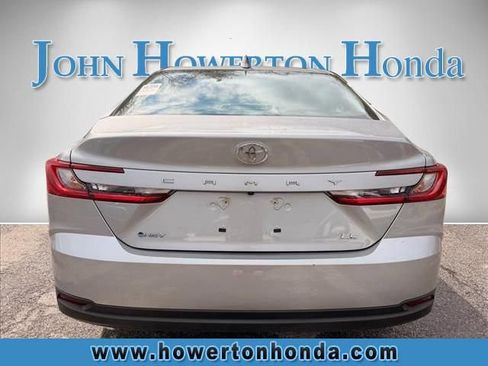 Used 2025 Toyota Camry LE image 4