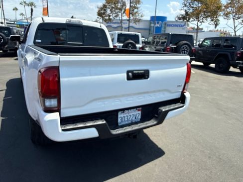 Used 2019 Toyota Tacoma TRD Sport RWD image 17