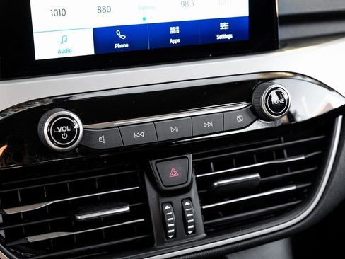 Used 2022 Ford Escape SE w/ Convenience Package image 34