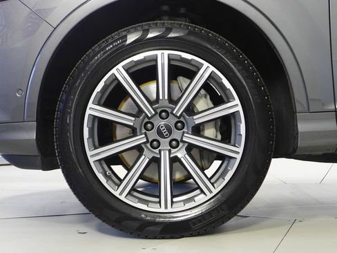 Used 2023 Audi Q7 2.0T Premium Plus w/ Premium Plus Package AWD/4WD image 5