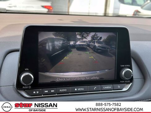 Certified 2023 Nissan Rogue SV image 33