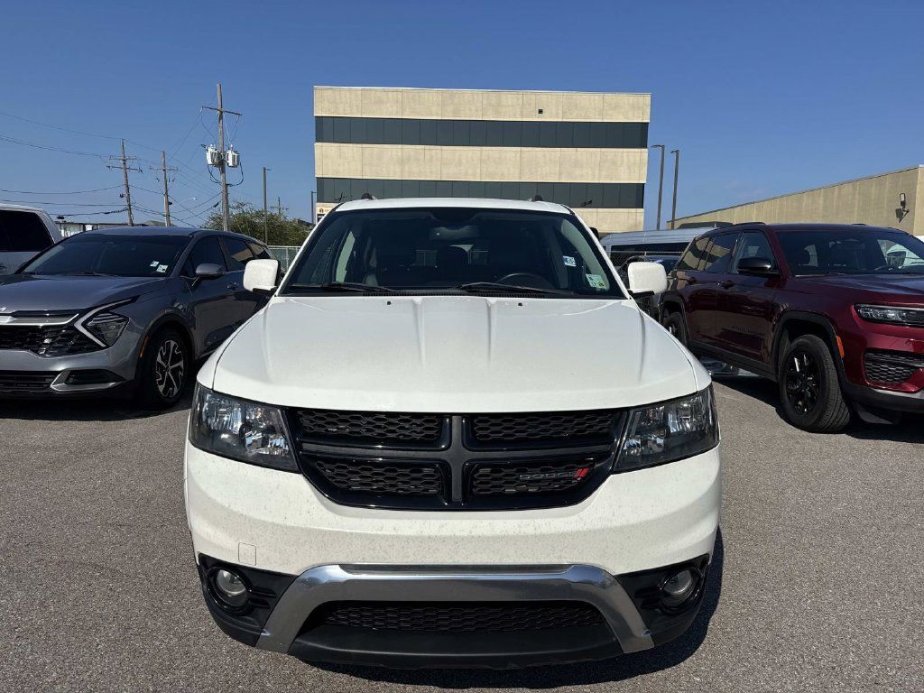Used 2016 Dodge Journey Crossroad FWD image 2