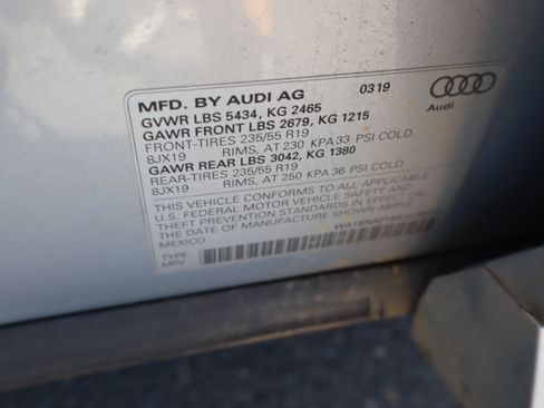 Used 2019 Audi Q5 2.0T Premium Plus w/ Premium Plus Package AWD/4WD image 24