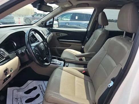 Used 2017 Honda Pilot Elite image 3