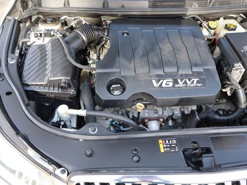 Used 2013 Buick LaCrosse Touring image 39