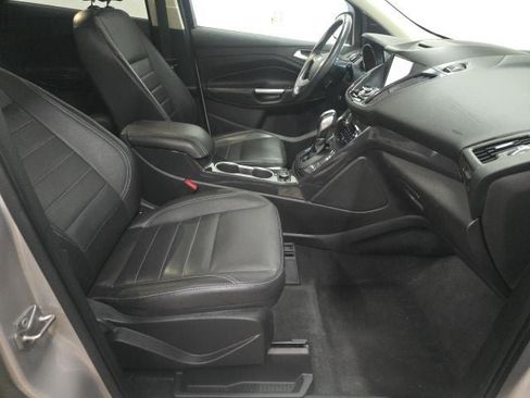 Used 2014 Ford Escape Titanium FWD image 3