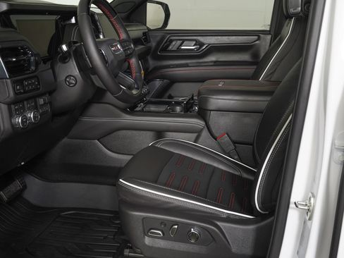Used 2026 GMC Yukon XL AT4 Ultimate w/ LPO, Floor Liner Package AWD/4WD image 15