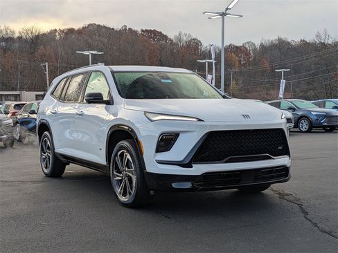 New 2026 Buick Enclave Sport Touring image 3