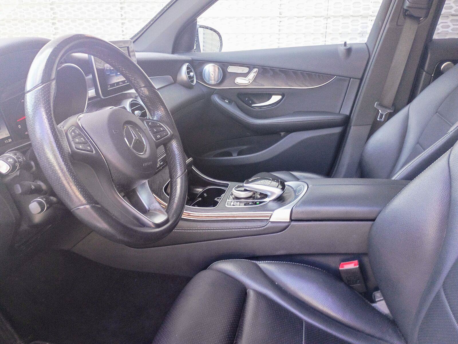 Used 2017 Mercedes-Benz GLC 300 image 10