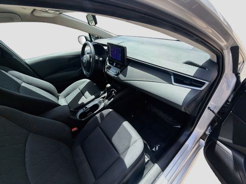 Used 2023 Toyota Corolla LE FWD image 31