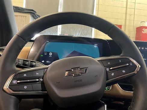 New 2026 Chevrolet Equinox ACTIV w/ Convenience Package III image 25