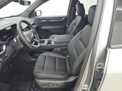 New 2026 GMC Acadia Elevation image 2