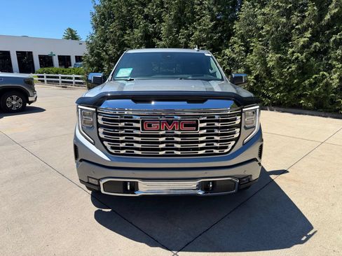 Used 2024 GMC Sierra 1500 Denali w/ Denali Reserve Package AWD/4WD image 6