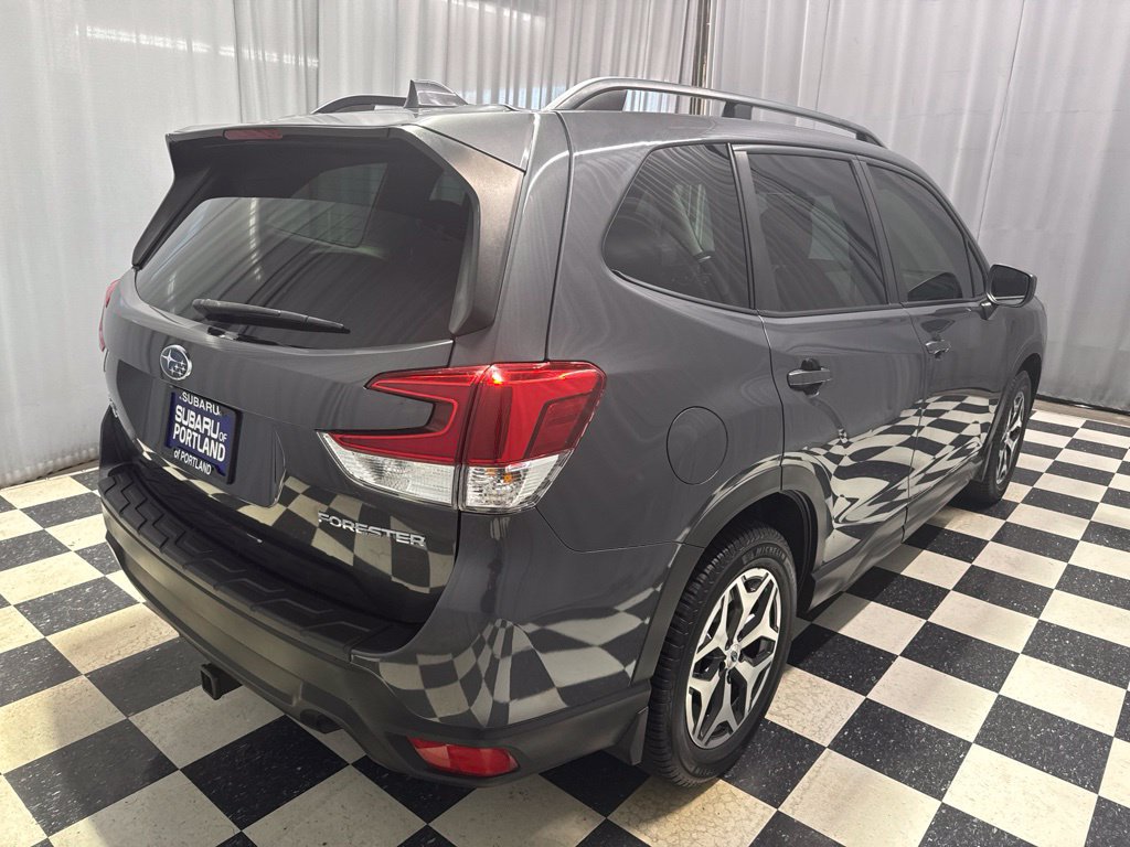 Used 2021 Subaru Forester Premium w/ Popular Package #1 AWD/4WD image 4